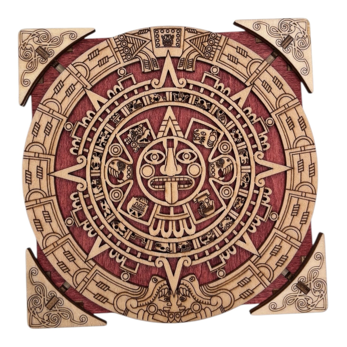 La boîte se verrouille et se déverrouille grâce à un ingénieux système mécanique, activé par le déplacement des quatre coins.
De fabrication française et artisanale cette boîte en bois à mécanisme est idéale pour abriter bijoux, secrets et petits trésors, sans casse-tête.