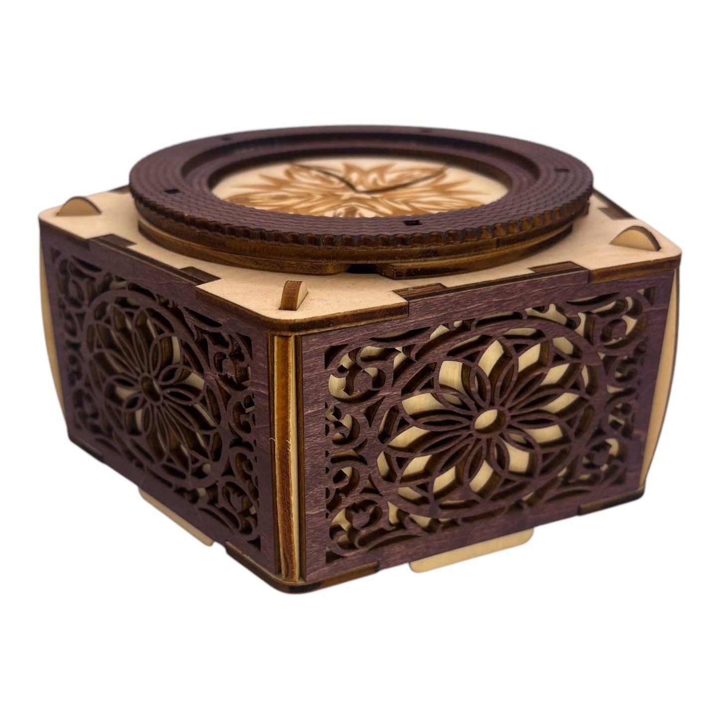 boite en bois à bijoux , secrets trésors , décoration intérieur avec mécanisme par engrenages sans casse tete en decoup et gravure laser et de fabrication artisanale et francaise