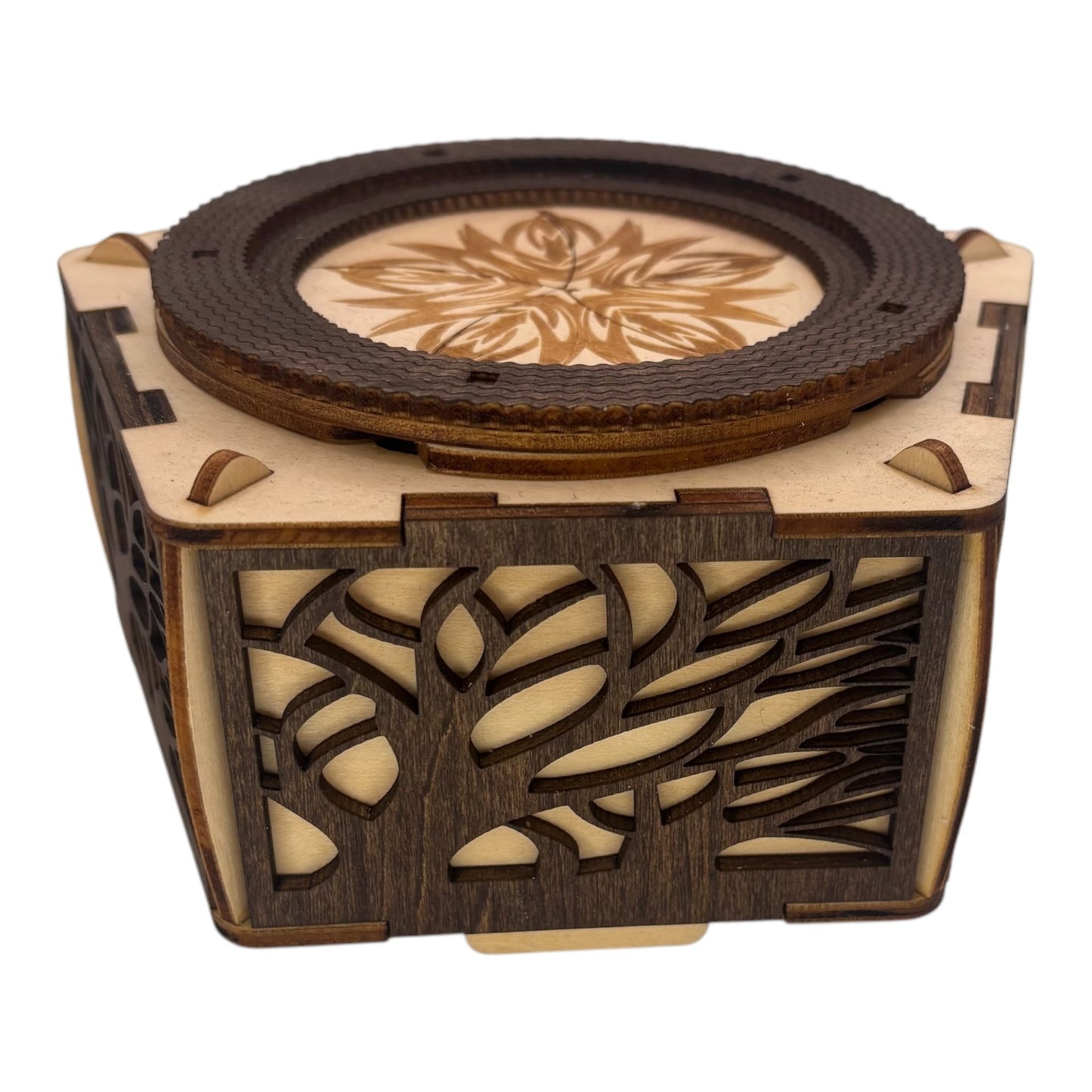 Boite en bois à bijoux secrets trésors avec mécanisme et engrenages cachés sans casse tete , en decoupe et gravure laser décoration intérieur de fabrication francaise et artisanale