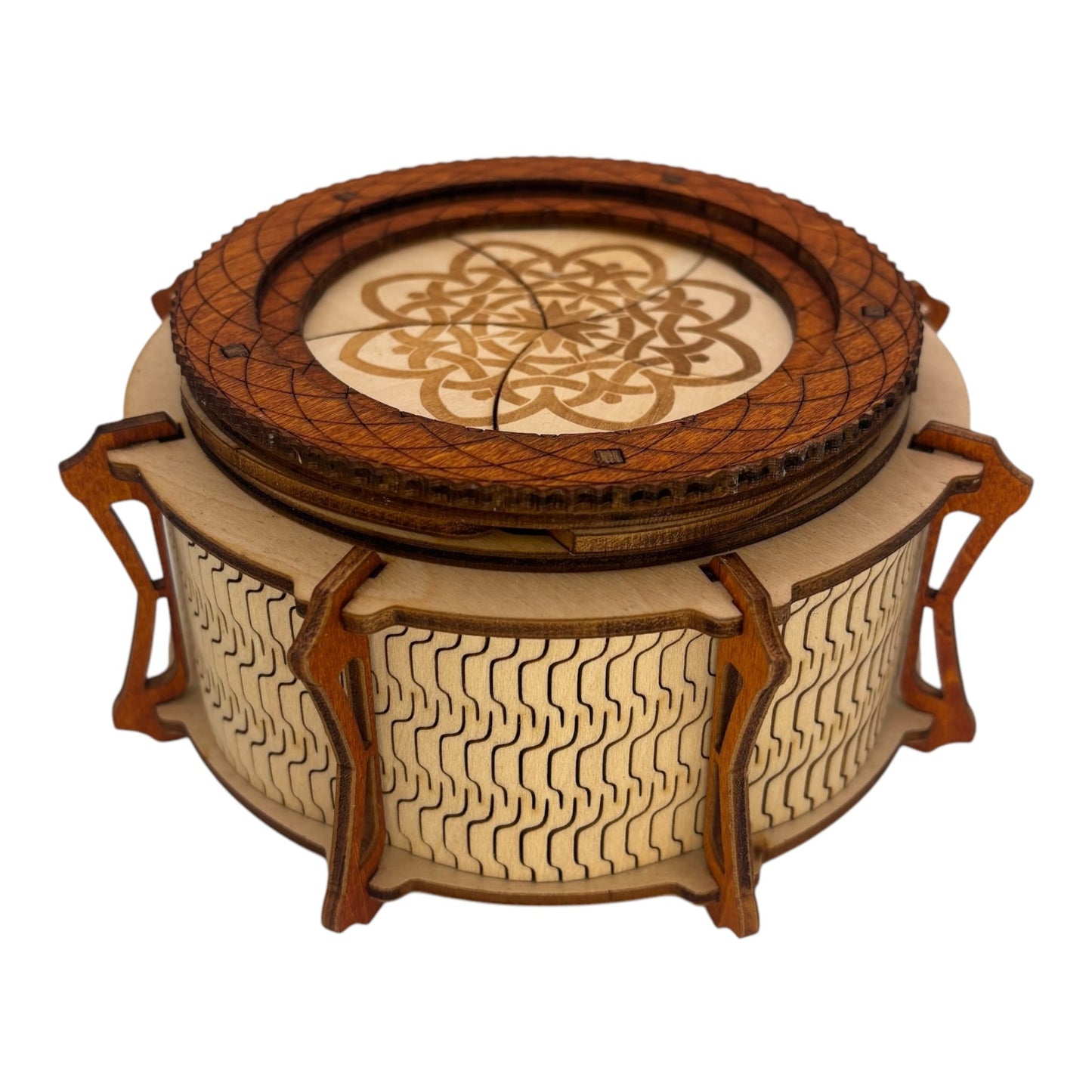 boite à bijoux ronde en bois avec mécanisme et engrenages sans casse tete décoration intérieur boite a secret trésors en decoupe et gravures laser de fabrication francaise et artisanale