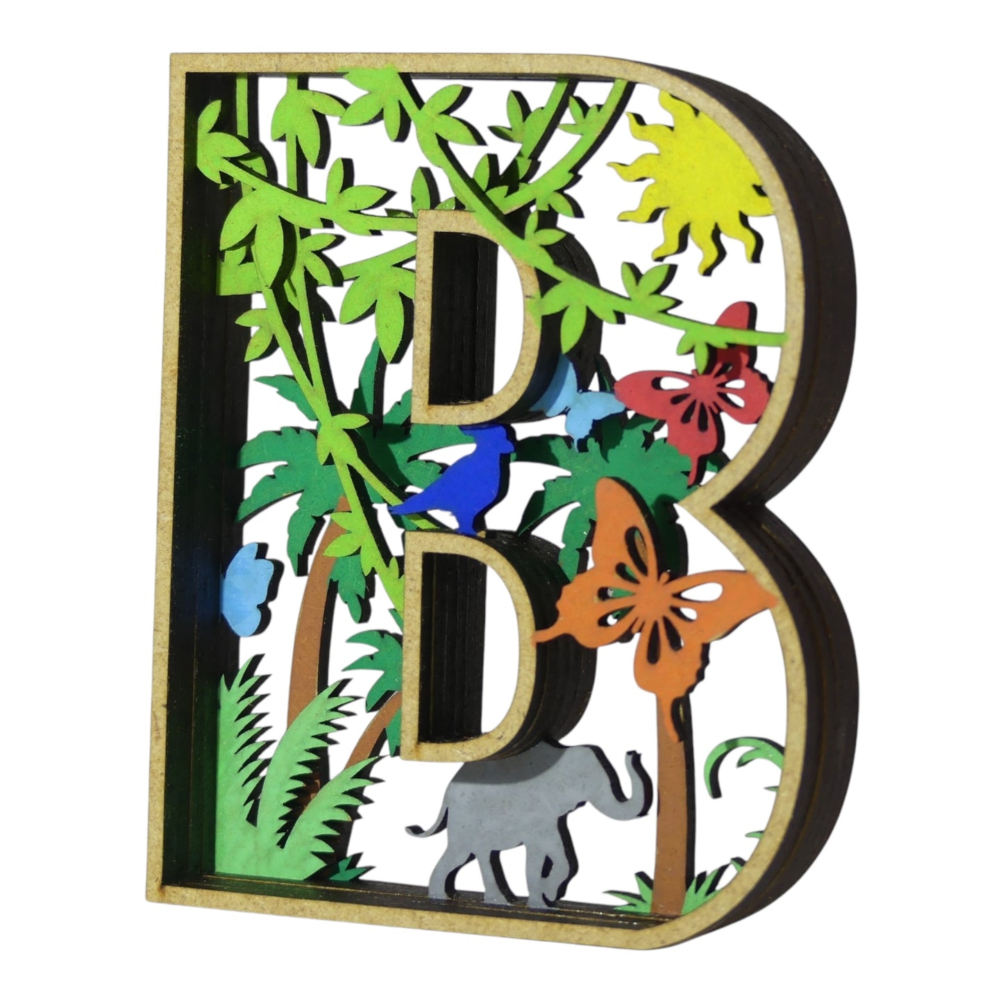 Lettre décorative en 3D avec animaux en découpe et gravure laser fabrication française et artisanale décoration intérieur