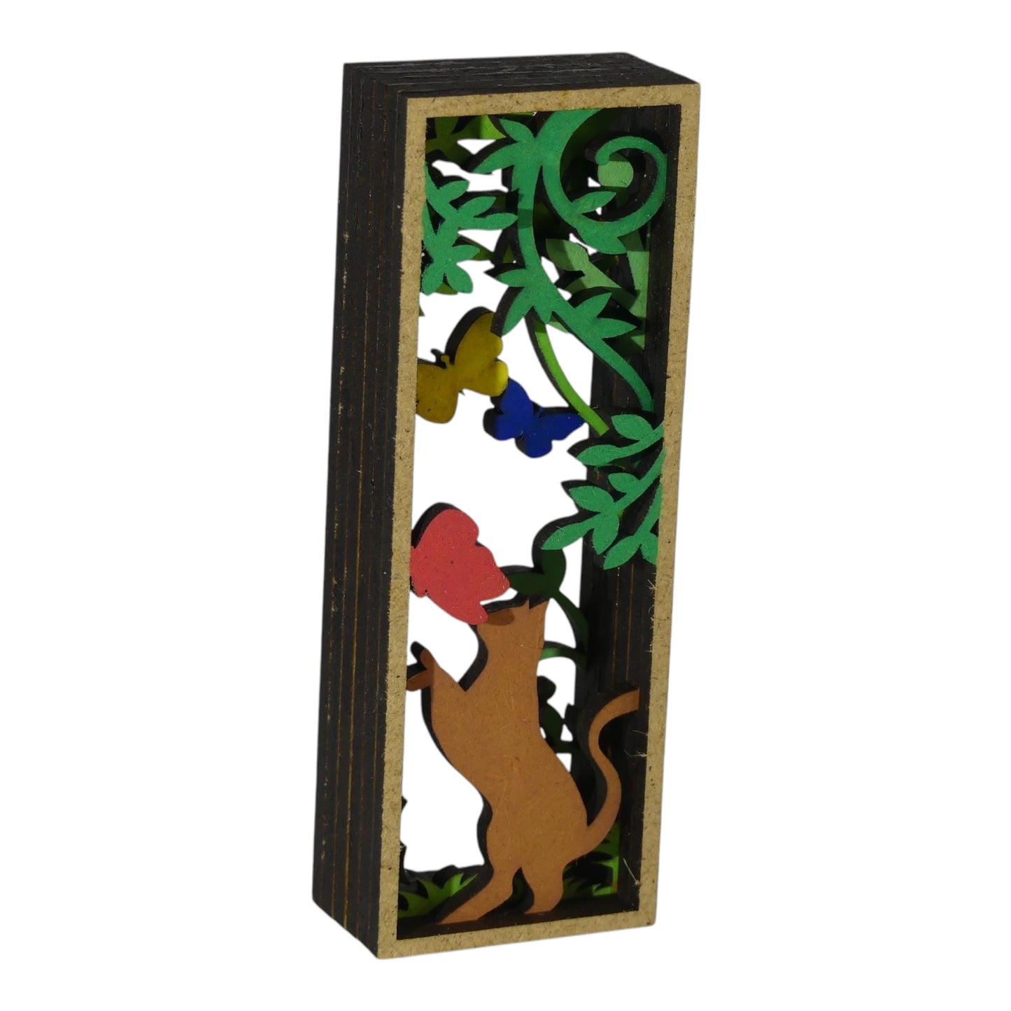 Lettre décorative en 3D avec animaux en découpe et gravure laser fabrication française et artisanale décoration intérieur