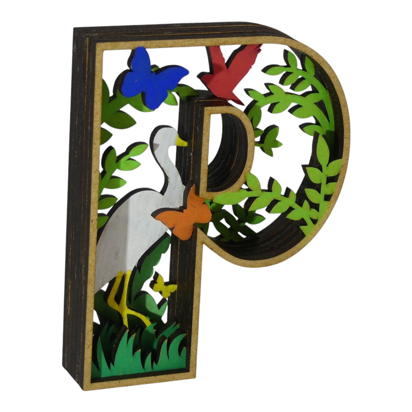 Lettre décorative en 3D avec animaux en découpe et gravure laser fabrication française et artisanale décoration intérieur