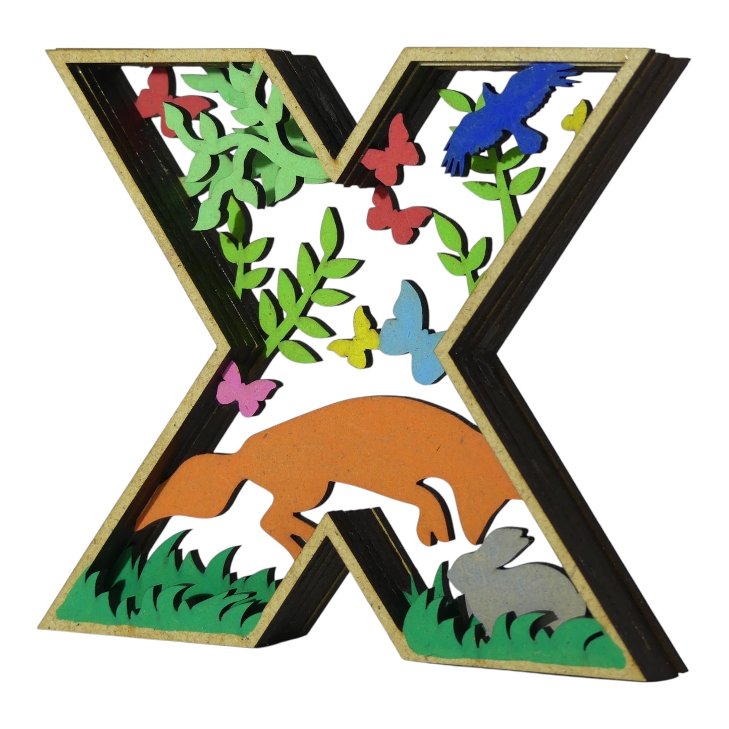 Lettre décorative en 3D avec animaux en découpe et gravure laser fabrication française et artisanale décoration intérieur