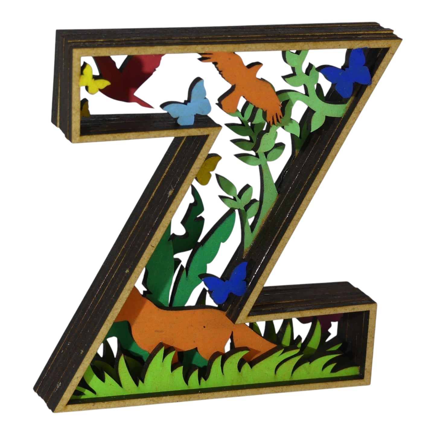 Lettre décorative en 3D avec animaux en découpe et gravure laser fabrication française et artisanale décoration intérieur