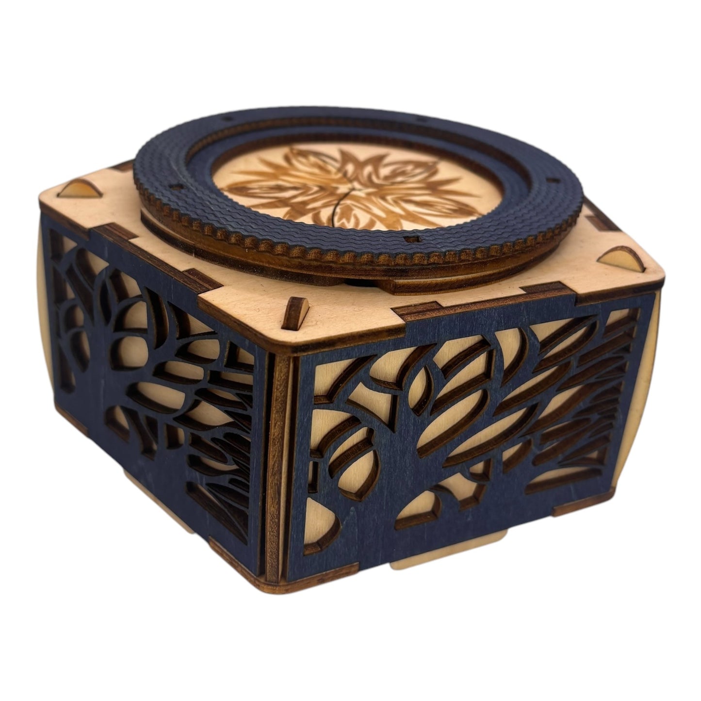 boite en bois pour trésors secrets bijoux avec mécanisme et engrenages caché sans casse tete en decoupe et gravure laser decoration intérieur de fabrication francaise et artisanale