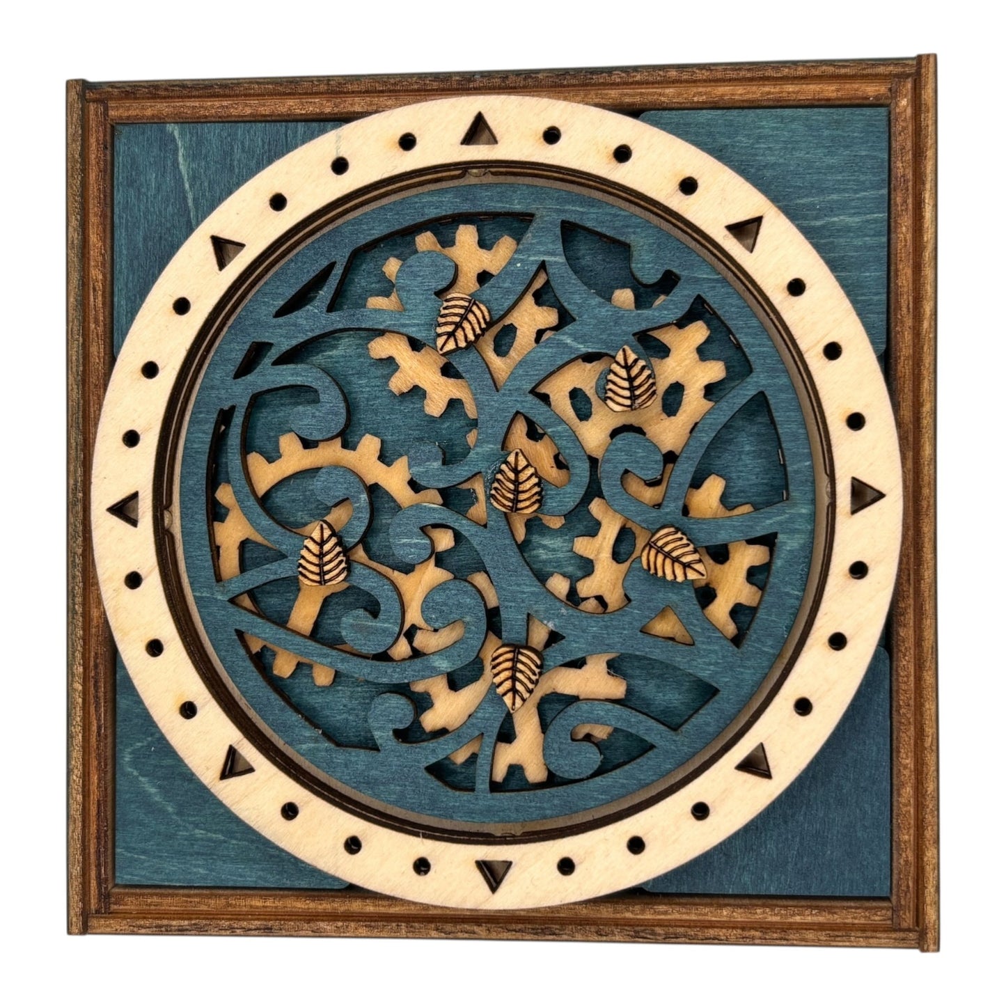 Cube engrenage mécanisme sans casse tete boite en bois à bijoux secrets trésors découpe et gravures lasers décoration intérieur fabrication francaise et artisanale