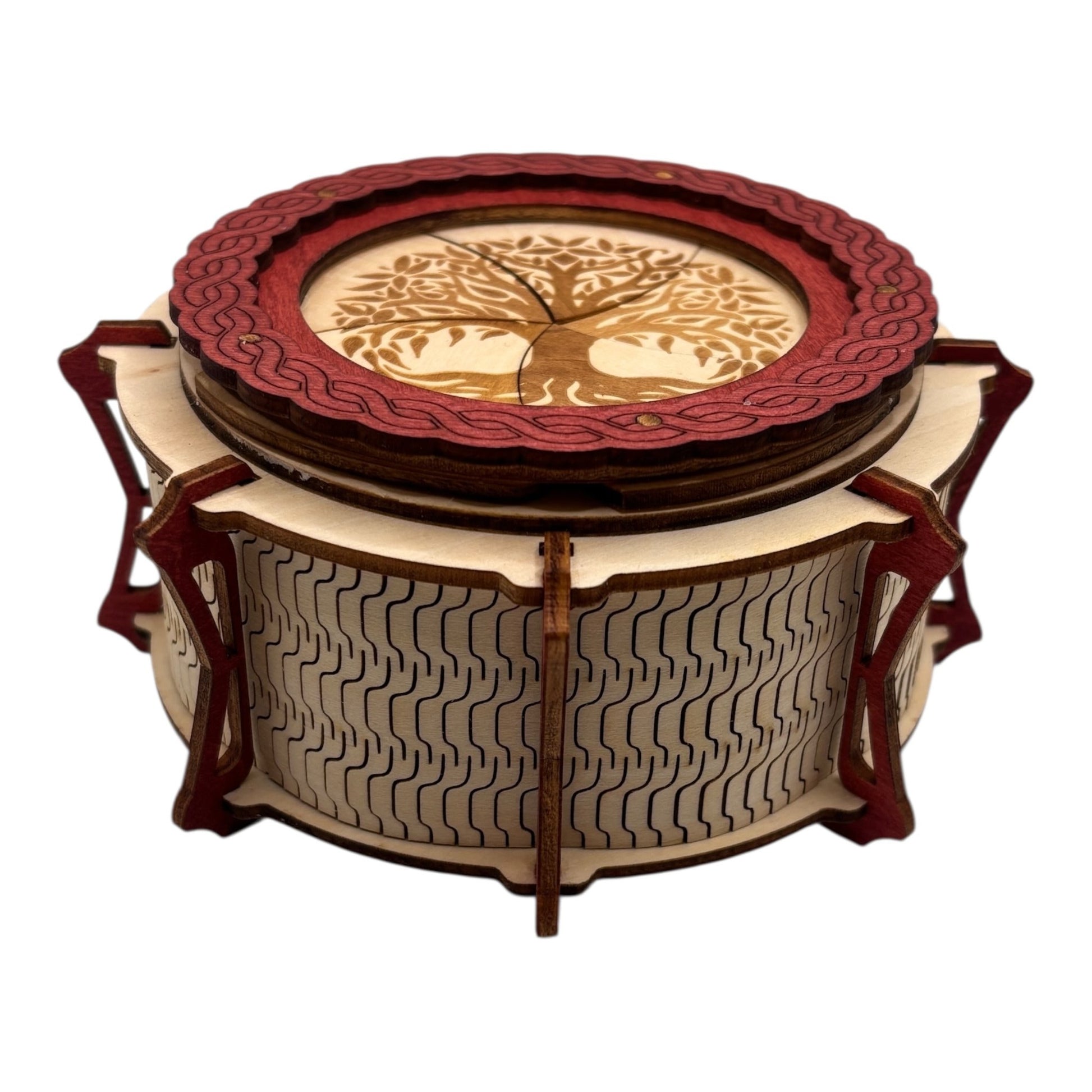 Boîte  ronde à mécanisme en bois, avec système d'ouverture ingénieux pour les esprits curieux. boite à bijoux, boite secrète.
De fabrication française et artisanale 