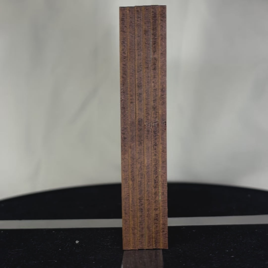 Charger la vidéo : Lettre décorative H diorama pour chambre d&#39;enfant ou décoration d&#39;intérieur découpe laser création francaise et artisanale