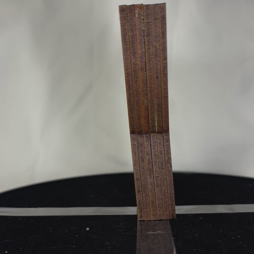 Charger la vidéo : Lettre décorative Y diorama pour chambre d&#39;enfant ou décoration d&#39;intérieur découpe laser création francaise et artisanale