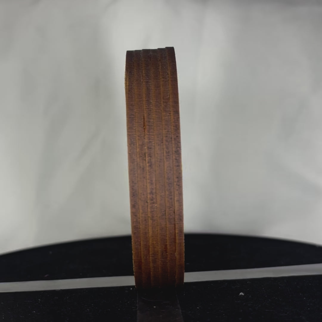 Charger la vidéo : Lettre décorative D diorama pour chambre d&#39;enfant ou décoration d&#39;intérieur découpe laser création francaise et artisanale